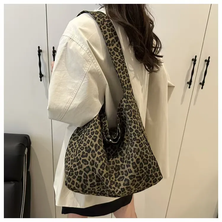时尚豹纹布包百搭单肩包小众跨境风潮肩包单肩手提包通勤大包包