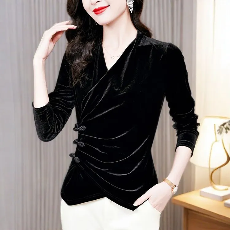 交叉V领丝绒盘扣长袖t恤女2025秋季新款中国风不规则收腰打底上衣