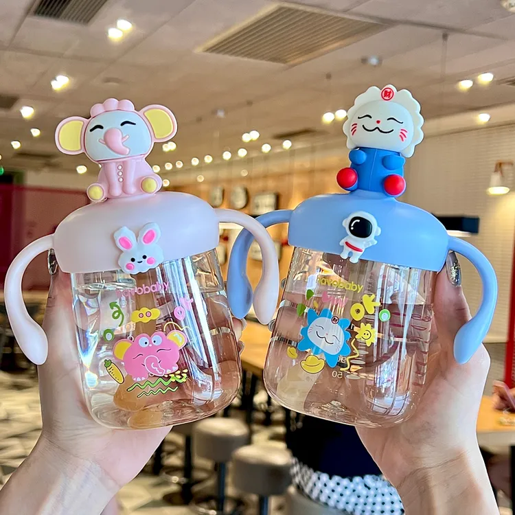 2025新款儿童牛奶杯一岁以上奶瓶PPSU吸管水杯小孩直饮刻度喝奶杯