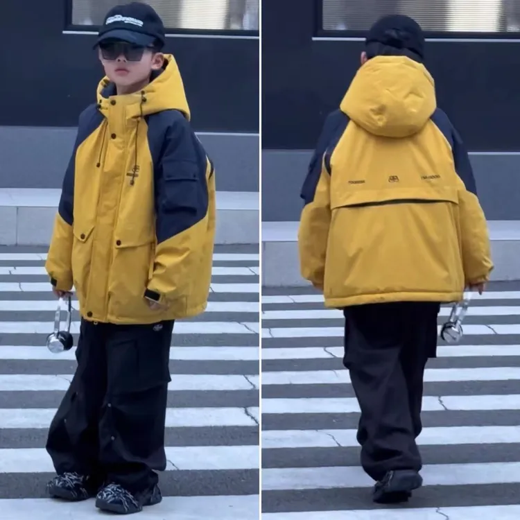 【嘟妈童装】2025青少年冬天加厚连帽外套儿童加棉冲锋衣棉服8003