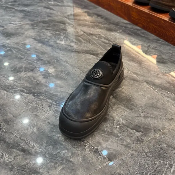 秋季新款纯皮休闲男鞋