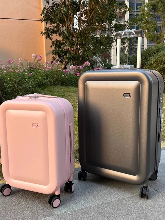 高颜值出口小清新20寸PC登机箱静音防刮万向轮26寸防爆密码箱24寸