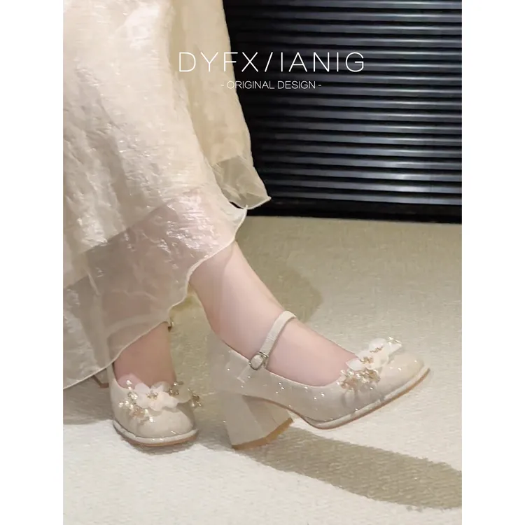 花朵玛丽珍高跟鞋女新中式配裙子禾秀婚纱两穿婚鞋新娘伴娘鞋粗跟
