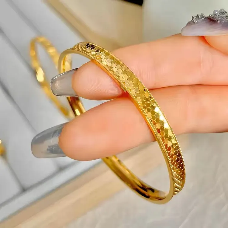 水贝黄金批发波光粼粼爆闪高级龙鳞手镯亮面鳞片手镯