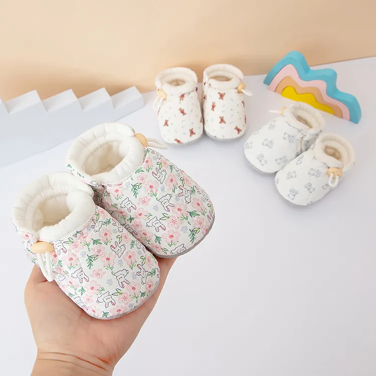 秋冬款卡通婴儿鞋子0-12个月步前鞋羽绒防风保暖防滑不掉跟软底鞋