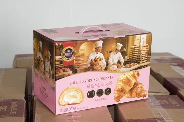 萌兴顺爆浆夹心牛角包可颂早餐面包奶酪包网红奶包零食下午茶蛋糕