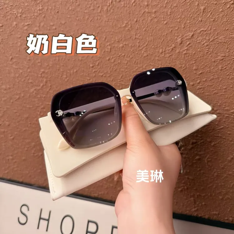 也古【高清偏光】高定细闪自带妆容感时尚墨镜防紫外线显脸小太阳镜商品图