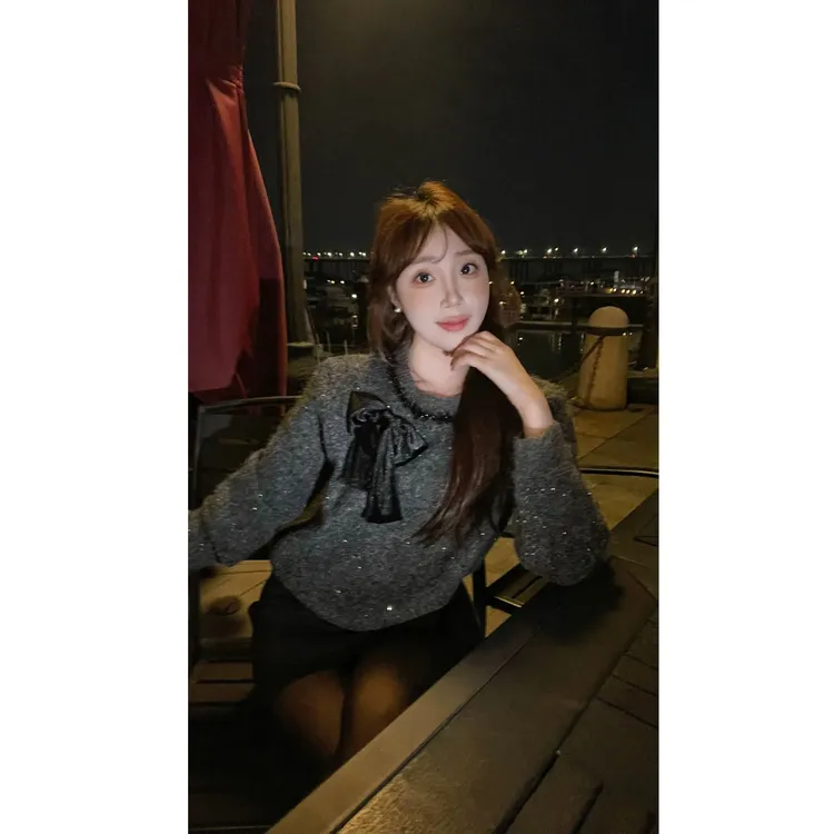 YPP!【伊顿美河】通勤少女风休闲风静奢风显瘦亮晶晶毛衣