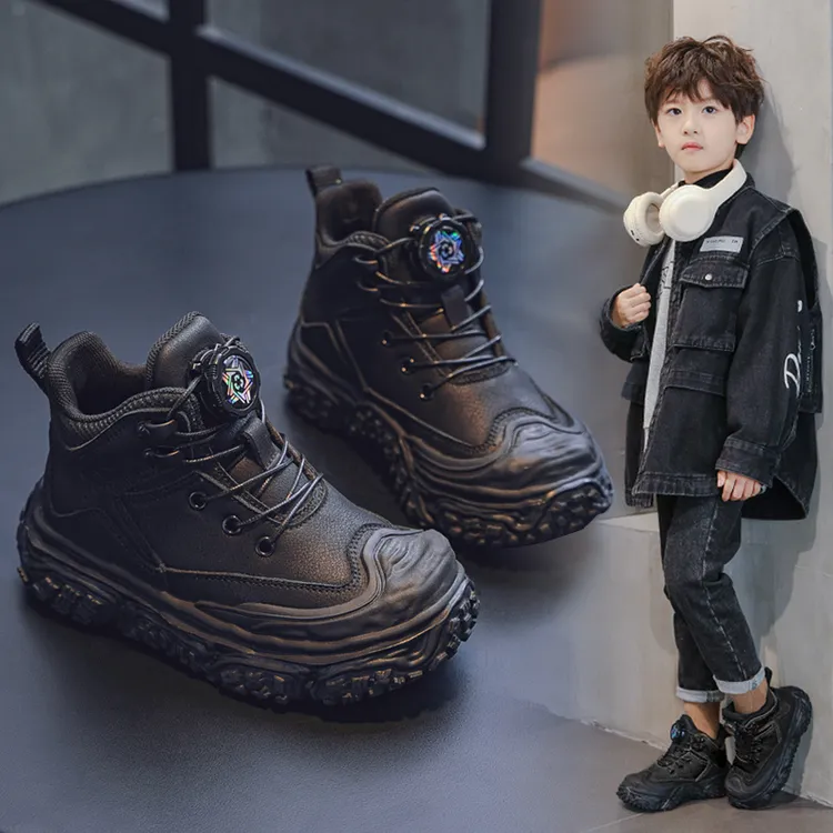 男童运动棉鞋短靴2025冬季新款儿童加绒防踢保暖秋冬皮靴子马丁靴