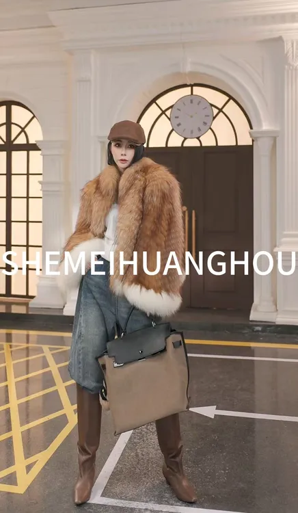 （狐系女友）原创设计师款进口整皮稀有彩狐短款皮草外套25215