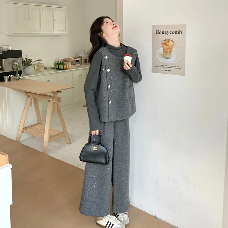 大方得体穿搭一整套早秋新款设计感灰色马甲阔腿裤打底衫三件套