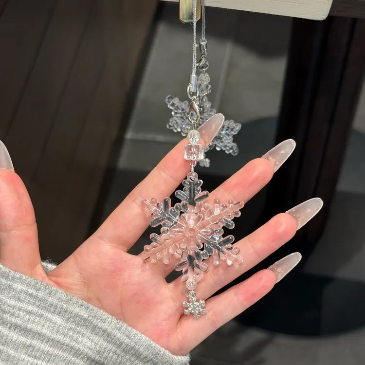 第一片雪花串珠送闺蜜挂饰礼物可爱咕本手工挂件少女ins风手机链