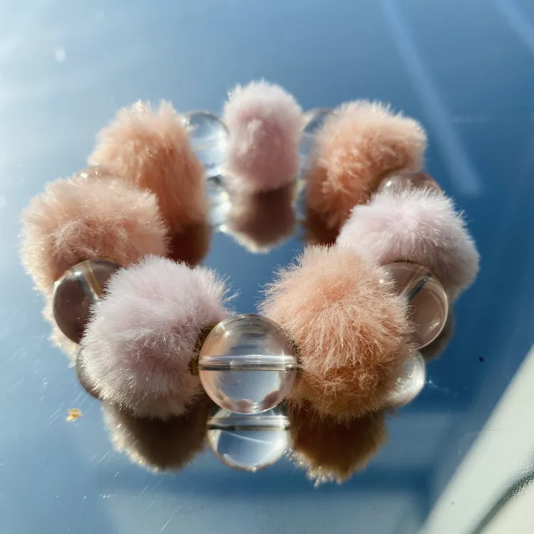 毛绒水晶手串原创设计款可爱手串冬日防冻手水晶