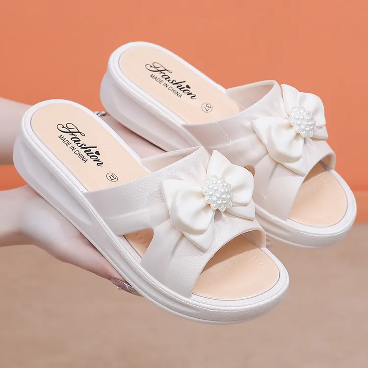 夏季外穿厚底凉拖鞋女鞋网红休闲软底防滑平底凉鞋韩版坡跟鞋