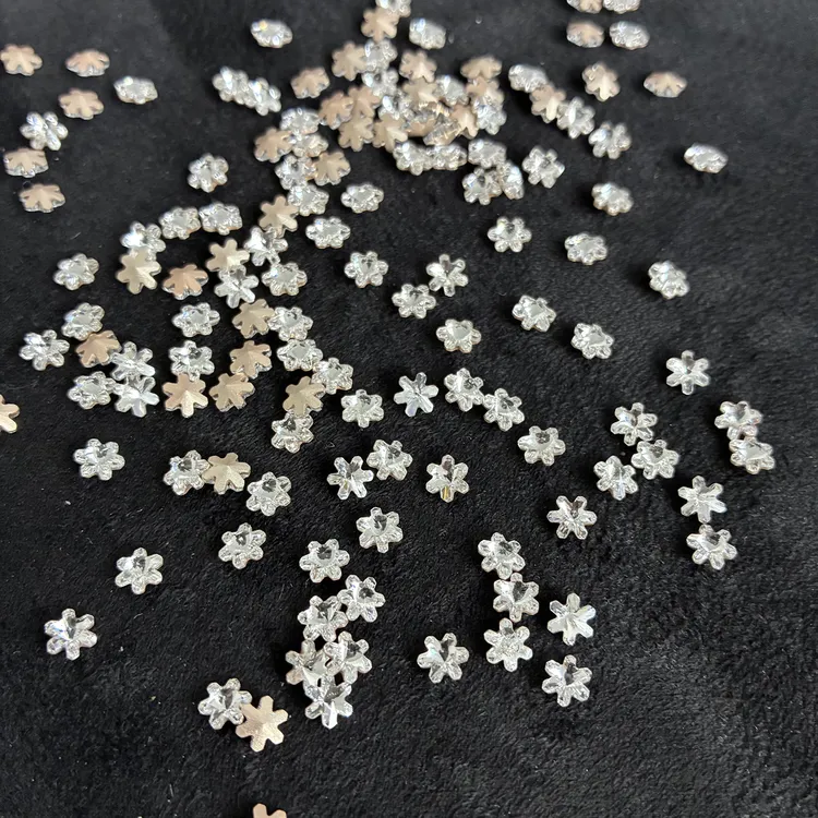 东洲5mm迷你小雪花 高品质超闪美甲钻 尖底秋冬圣诞diy指甲饰品