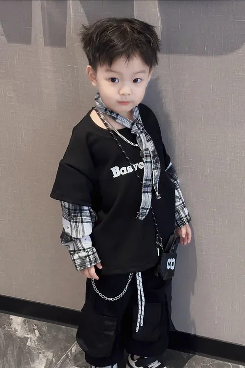 男童拼接黑色卫衣假两件套2025新款儿童春秋格子拼接卫衣套装CN2