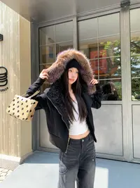 番茄妹妹Tomatosister秋冬季新款连帽毛领斜襟毛绒内胆棉服外套女