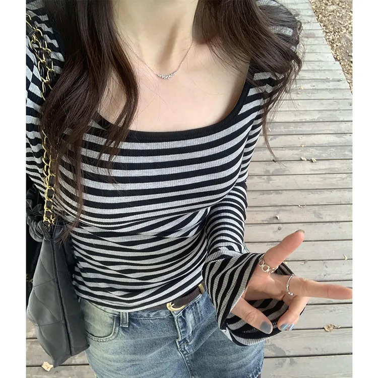 高级感撞色条纹T恤女2025春季修身喇叭袖辣妹风内搭上衣打底长袖