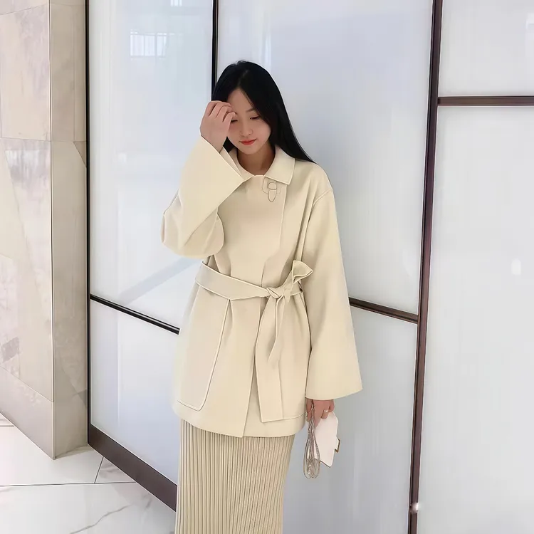 优雅风毛呢外套女2025秋冬季新款翻领呢子大衣白色收腰长袖连衣裙