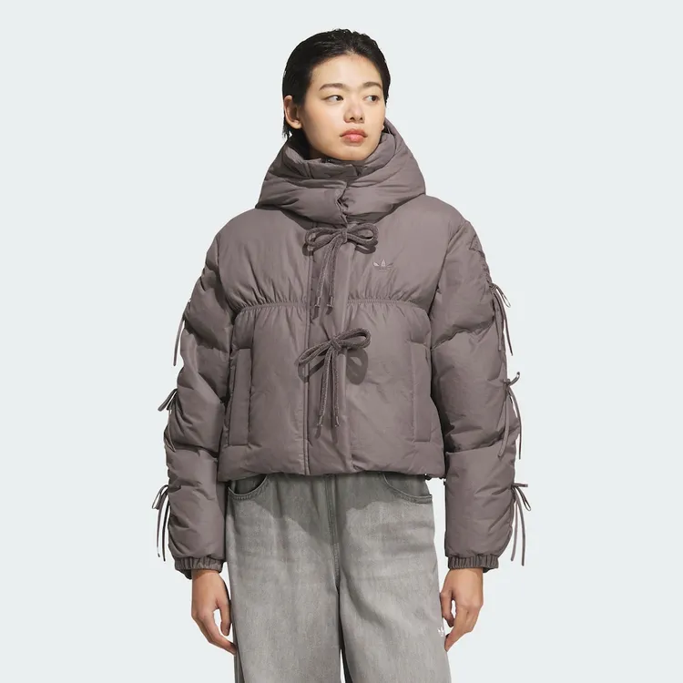 adidas/阿迪达斯双十一好物女款保暖运动鸭绒连帽羽绒服KC2609