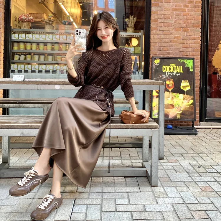 法式复古浪漫温柔风吊带连衣裙套装女2025秋季新款镂空罩衫两件套