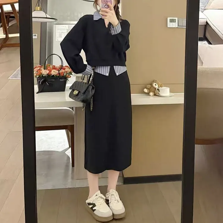 6129大码时尚减龄显瘦撞色V领上衣+A字半身裙两件套套装
