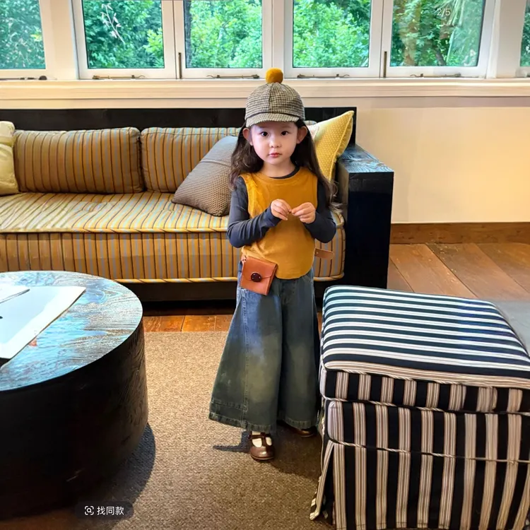 2025韩版女童休闲风秋季套装打底衫宽松欧若智性风阔腿牛仔裤显白