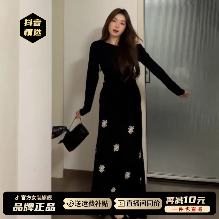 2025新款韩系慵懒风黑色斜肩连衣裙子女早秋季高级感收腰套装长裙