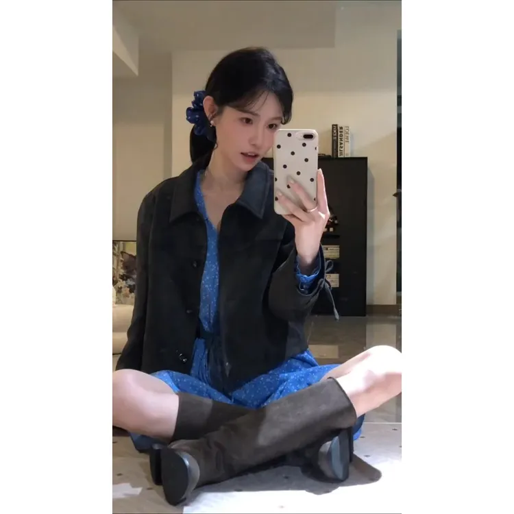 MARIE.COCO温柔风甜美碎花v领长袖连衣裙女秋季黑色polo领短外套