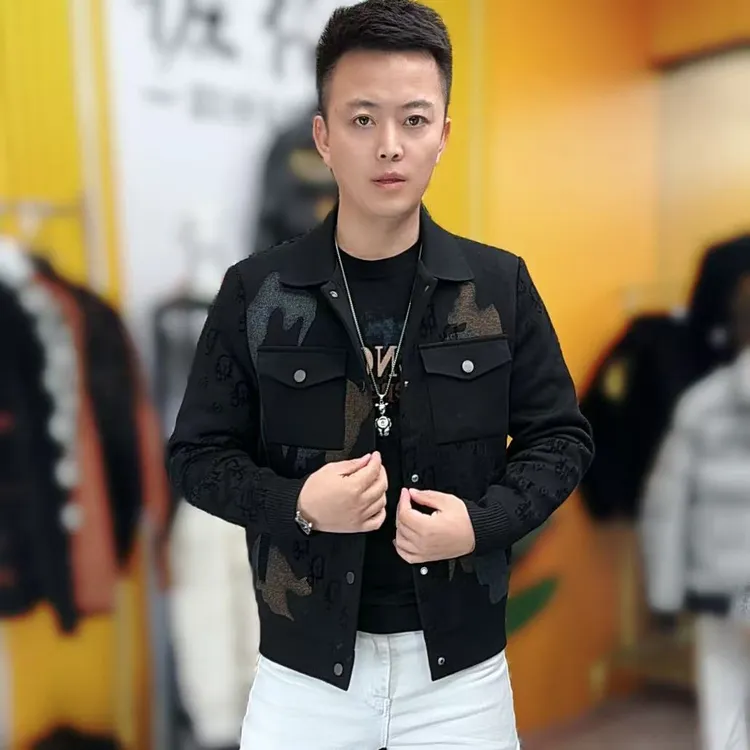 8125冬季新款时尚男士提花修身翻领鹅绒羽绒服