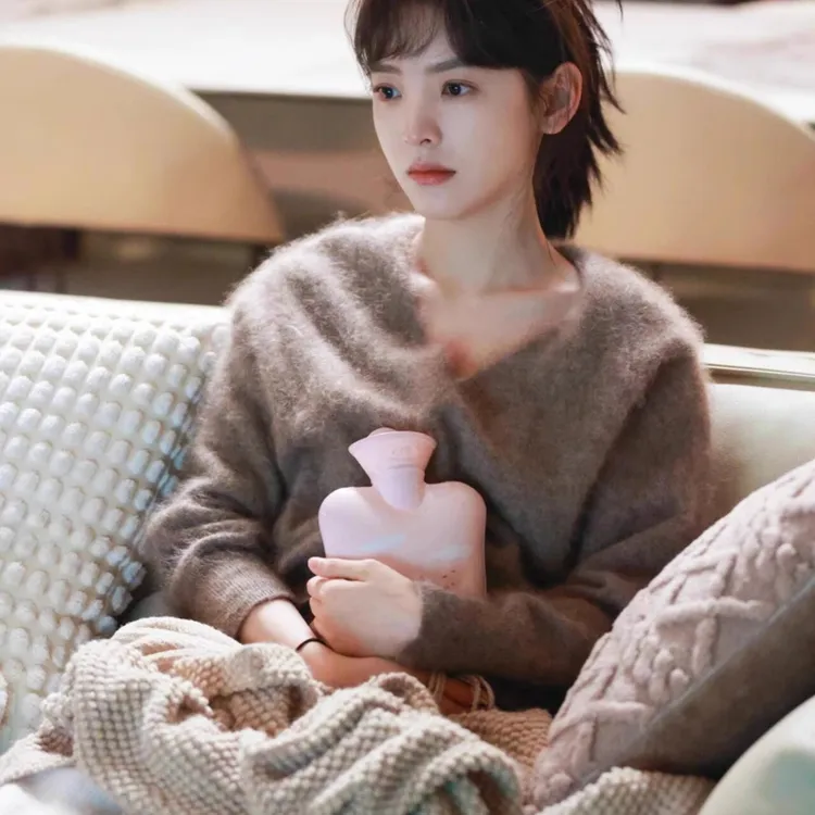 难哄章若楠温以凡同款V领马海毛针织衫女宽松慵懒高级感毛衣上衣