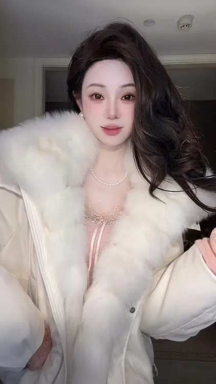 【雅乔定制】仙女鹅 狐狸毛领鹅绒派克羽绒服女冬季DYTH-25094045