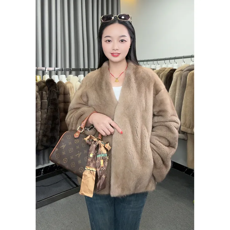 冬季新款进口天鹅绒整貂V领帕斯条貂皮大衣女真皮草外套短款减龄