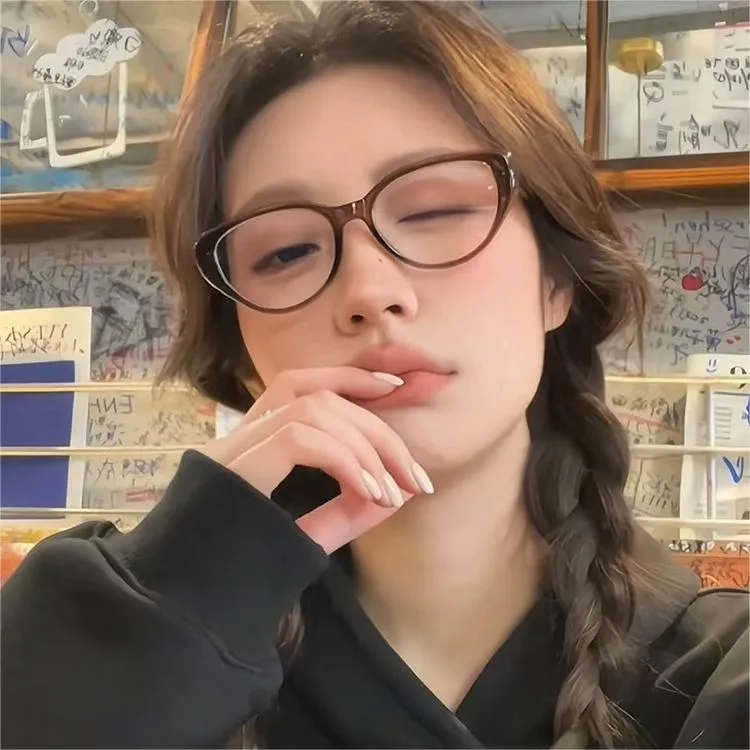 美拉德ins风百搭超轻近视眼镜女防蓝光平光镜可配度数猫眼眼镜架