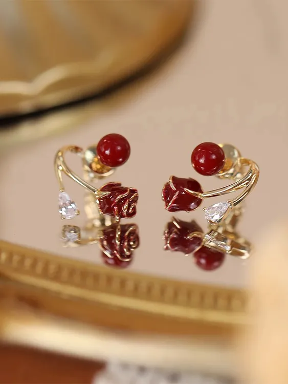 钛钢耳饰 安可拉红玫瑰花朵耳钉气质百搭小众设计感一款两戴耳饰
