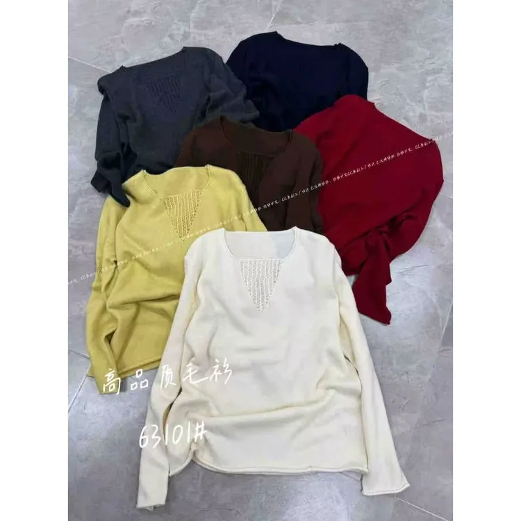 KIKI严选：63101-C+家欧货南油秋冬领口V型纹路针软糯保暖织衫毛衣