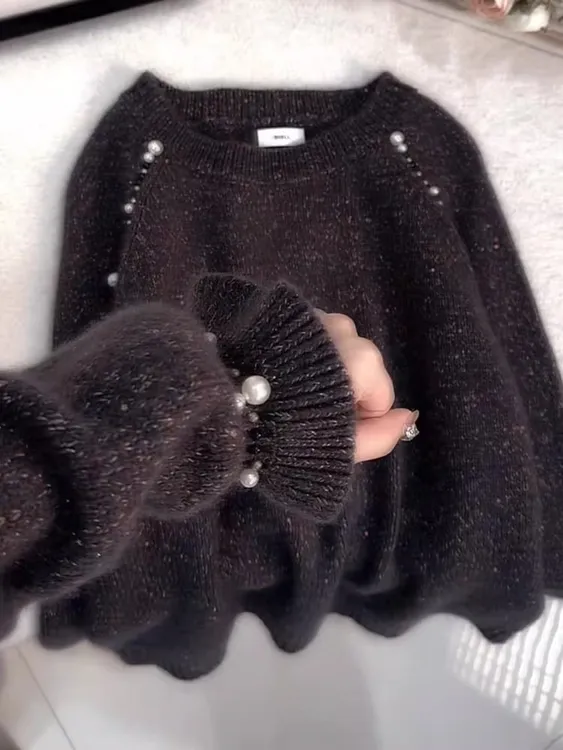 韩系高级感气质珍珠毛衣女2025秋冬新款别致洋气休闲百搭针织长袖