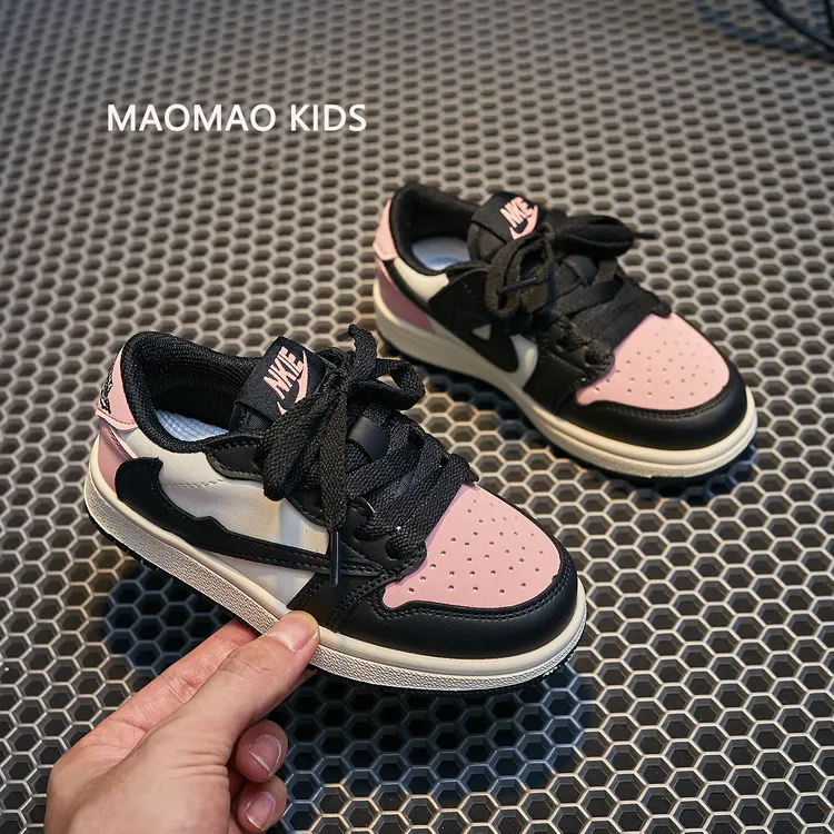 大黄蜂真皮AJ童鞋粉色运动鞋女童2025新款春秋板鞋儿童鞋子倒钩鞋