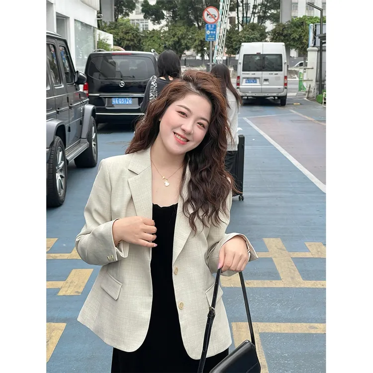 WenWen小个子2025百搭短款韩版宽松时尚西装外套丝绒裙2509