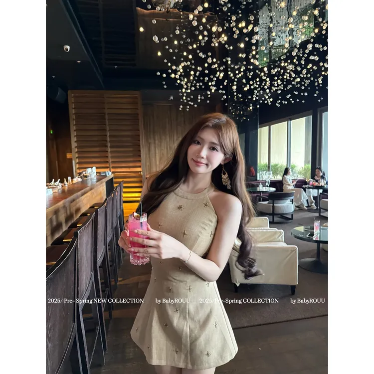 【松茶可可】温与柔气质重工钉珠挂脖收腰显瘦连衣裙