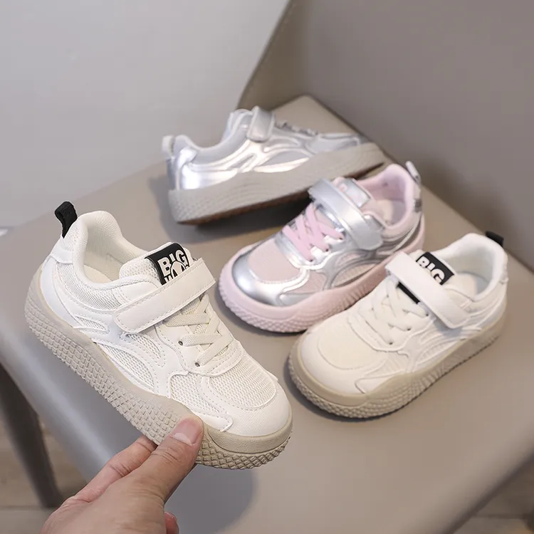 大黄蜂童鞋儿童休闲板鞋2025秋季新款男女童校园百搭运动小白鞋潮