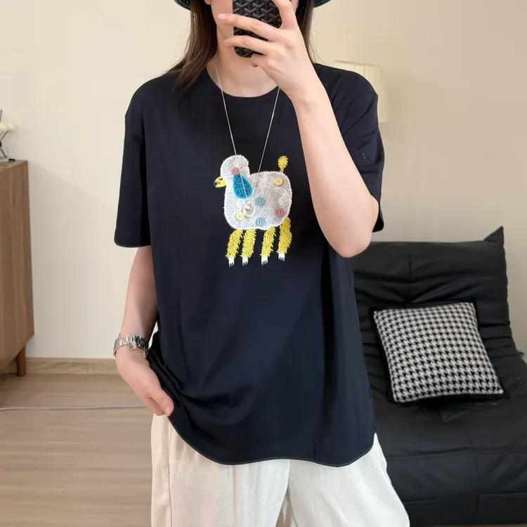 美亚恩NANA【纽扣小羊】夏季卡通小羊圆领刺绣短袖T恤显瘦C0373