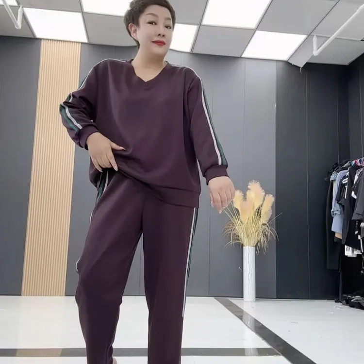 3121夏季新款韩版时尚气质百搭V领侧趴条休闲运动套装