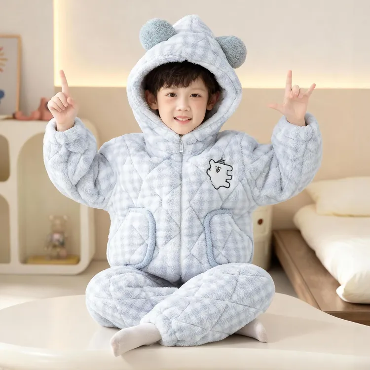 男童睡衣法兰绒冬季连帽加绒加厚儿童三层夹棉卡通洋气可爱家居服