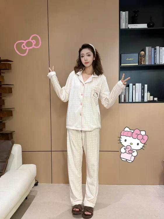 秋冬季睡衣女加绒加厚珊瑚绒可爱卡通甜美少女家居服两件套W25518