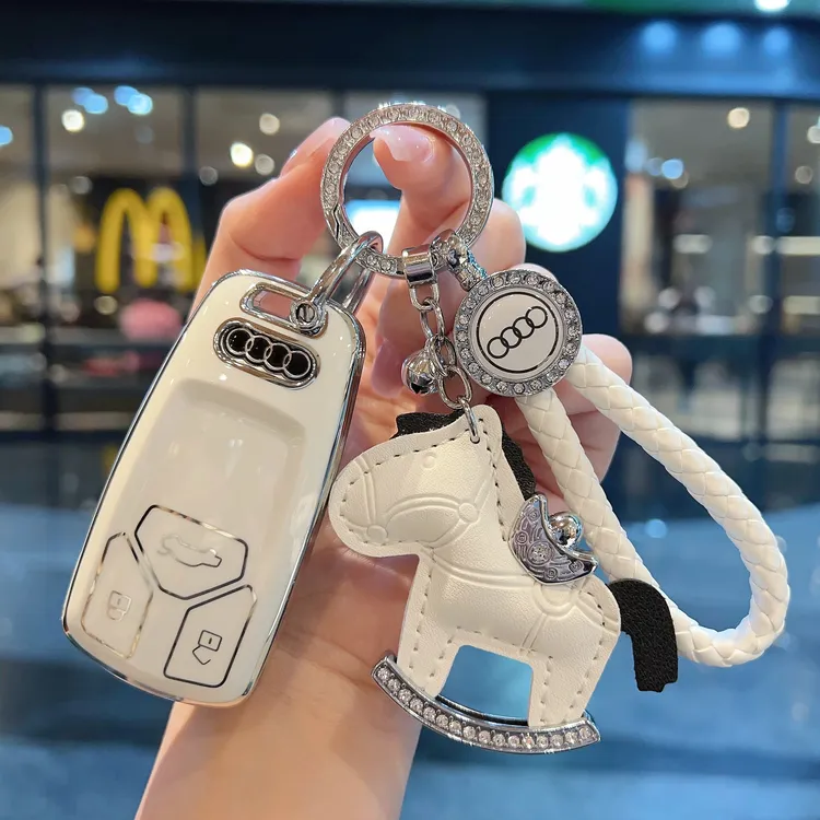 适用奥迪A4L钥匙套Q5L车A6LA5A3壳A7Q6Q7Q8包车钥匙套保护套