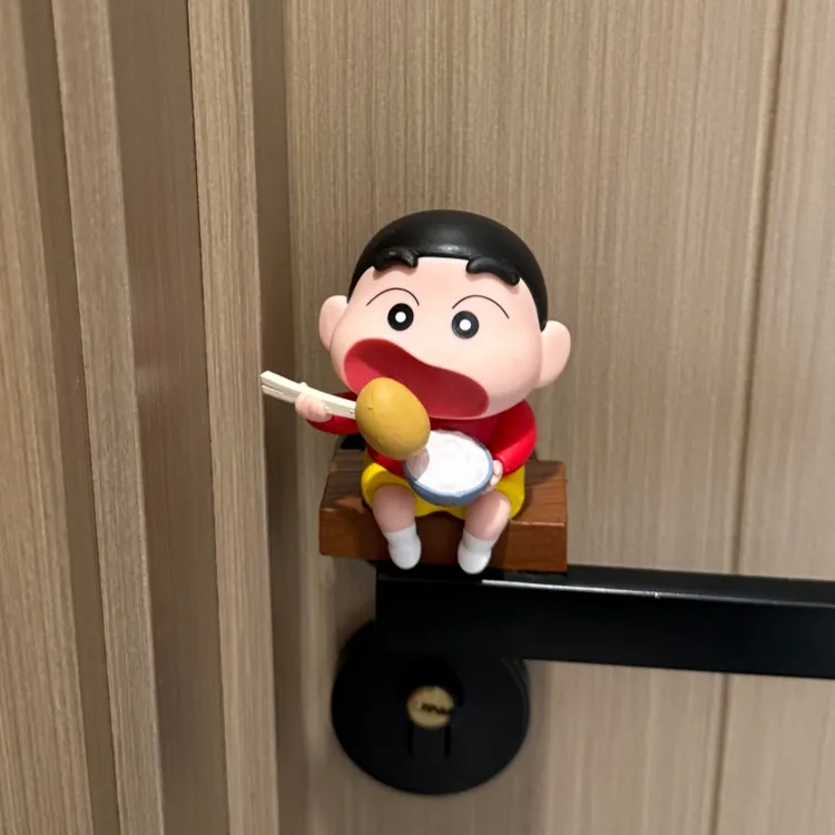 可爱马铃薯蜡笔小新吃土豆桌面摆件干饭搭子手办车载挂件装饰礼物