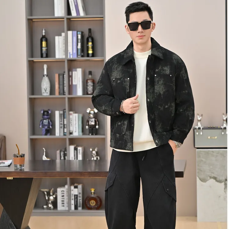 男士翻领工装风短款常规纽扣针织羽绒服黑色宽松休闲潮流