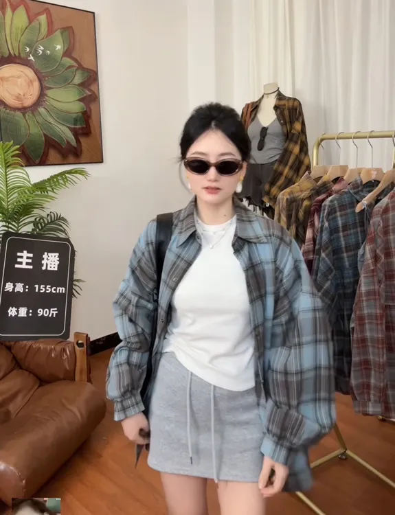 超大版oversize氛围感早秋格子衬衫慵懒风（铜扣灯笼袖款 ）