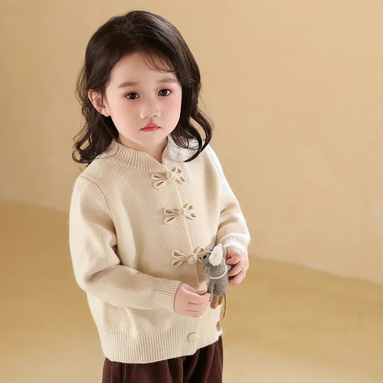 女童毛衣秋套装2025新款保暖针织衫女宝宝新中式纯色柔软开衫套装